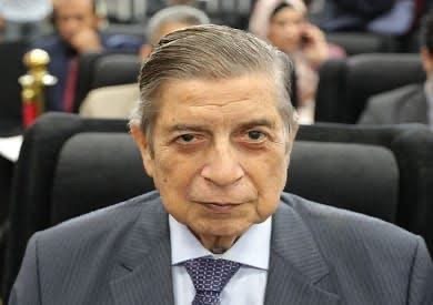 IMG 7922 السويس رئيس جامعة قناة السويس ينعي الدكتور محمد عبداللاه رئيس جامعة الإسكندرية الأسبق موقع في الجامعة