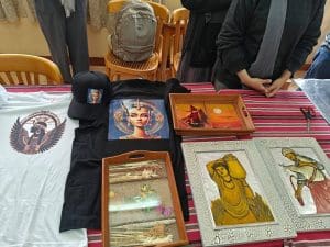 IMG 7944 الحرف تعليم الطالبات الحرف اليدوية وريادة الأعمال ضمن برنامج "Craft Makers" بالمدارس الفنية موقع في الجامعة