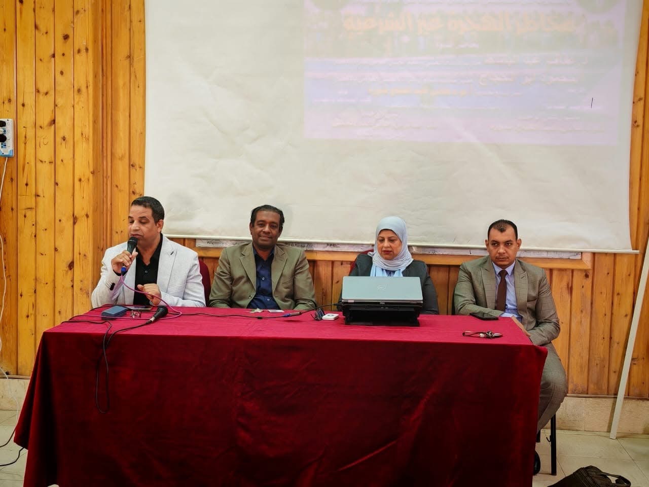 IMG 7976 السويس ندوة توعوية بجامعة قناة السويس لتحذير الطلاب من مخاطر الهجرة غير الشرعية موقع في الجامعة