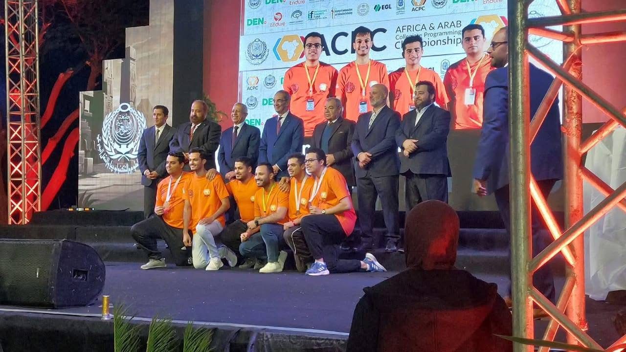 IMG 8018 المنوفية لأول مرة في تاريخها.. فريق جامعة المنوفية يتأهل عالميًا في مسابقة ICPC للبرمجة موقع في الجامعة