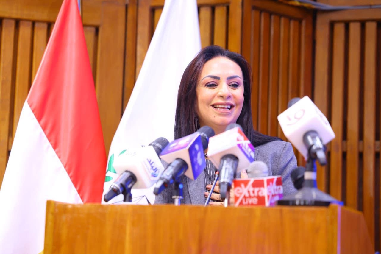 IMG 8058 المستقبل وزيرة التضامن تطلق جائزة الدكتور أحمد خليفة للباحثين الشباب والابتكار العلمي موقع في الجامعة