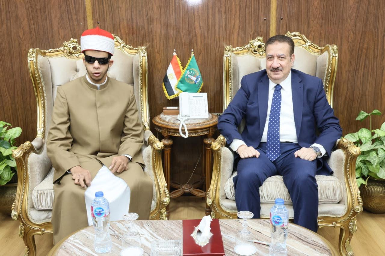 IMG 8214 المنوفية محافظ المنوفية يكرم الطالب عبدالرحمن مهدي لفوزه بالمركز الأول في المسابقة العالمية للقرآن لذوي الهمم موقع في الجامعة