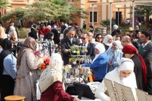 جامعة الأهرام الكندية تفتتح معرض ملتقى الفنون والحرف اليدوية الأول لتعزيز الإبداع الطلابي 4 IMG 8355 الأهرام جامعة الأهرام الكندية تفتتح معرض ملتقى الفنون والحرف اليدوية الأول لتعزيز الإبداع الطلابي موقع في الجامعة