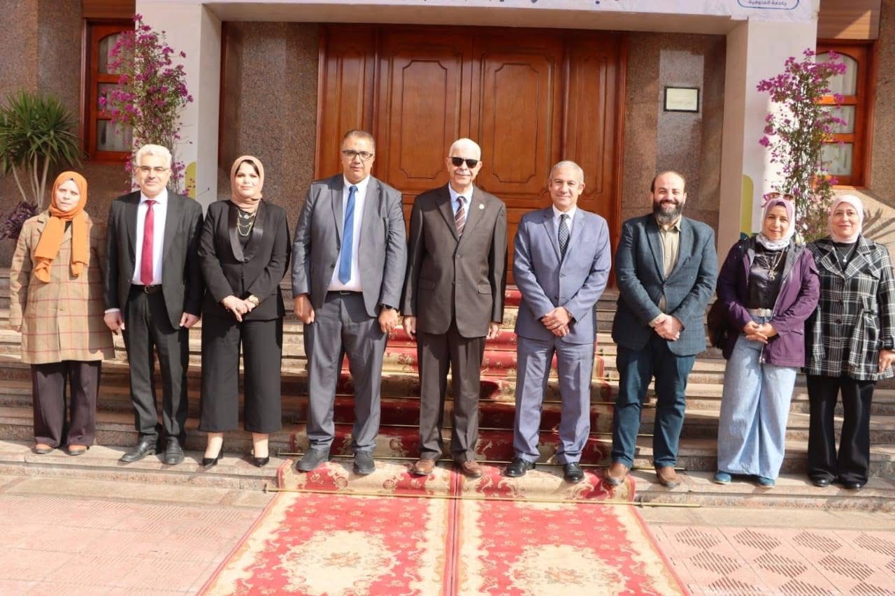IMG 8379 جامعة المنوفية: نجاح استئصال ورم نادر يتجاوز 30 كجم رئيس جامعة المنوفية يستقبل فريق العمل الجديد بمعهد الأورام ويؤكد دعم الجامعة لتطوير الخدمات الطبية والبحثية موقع في الجامعة