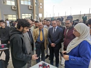 IMG 9089 الروسية الجامعة المصرية الروسية تنظم معرض ختام دورة الإلكترونيات لعرض 130 مشروعًا ابتكاريًا لطلاب الهندسة موقع في الجامعة