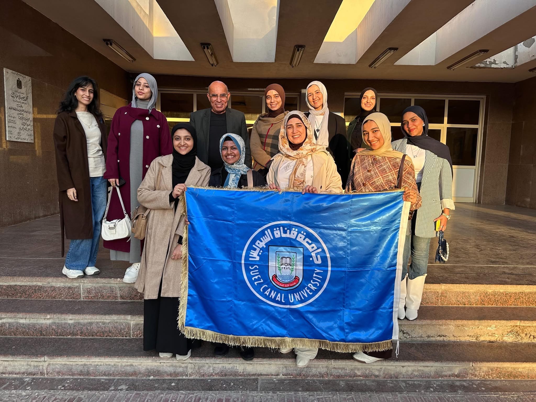 IMG 9261 مباشرة تجربة مباشرة لطلاب المذيع المحترف بجامعة قناة السويس داخل استوديوهات إذاعة القناة موقع في الجامعة