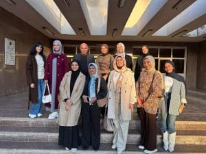 IMG 9262 مباشرة تجربة مباشرة لطلاب المذيع المحترف بجامعة قناة السويس داخل استوديوهات إذاعة القناة موقع في الجامعة