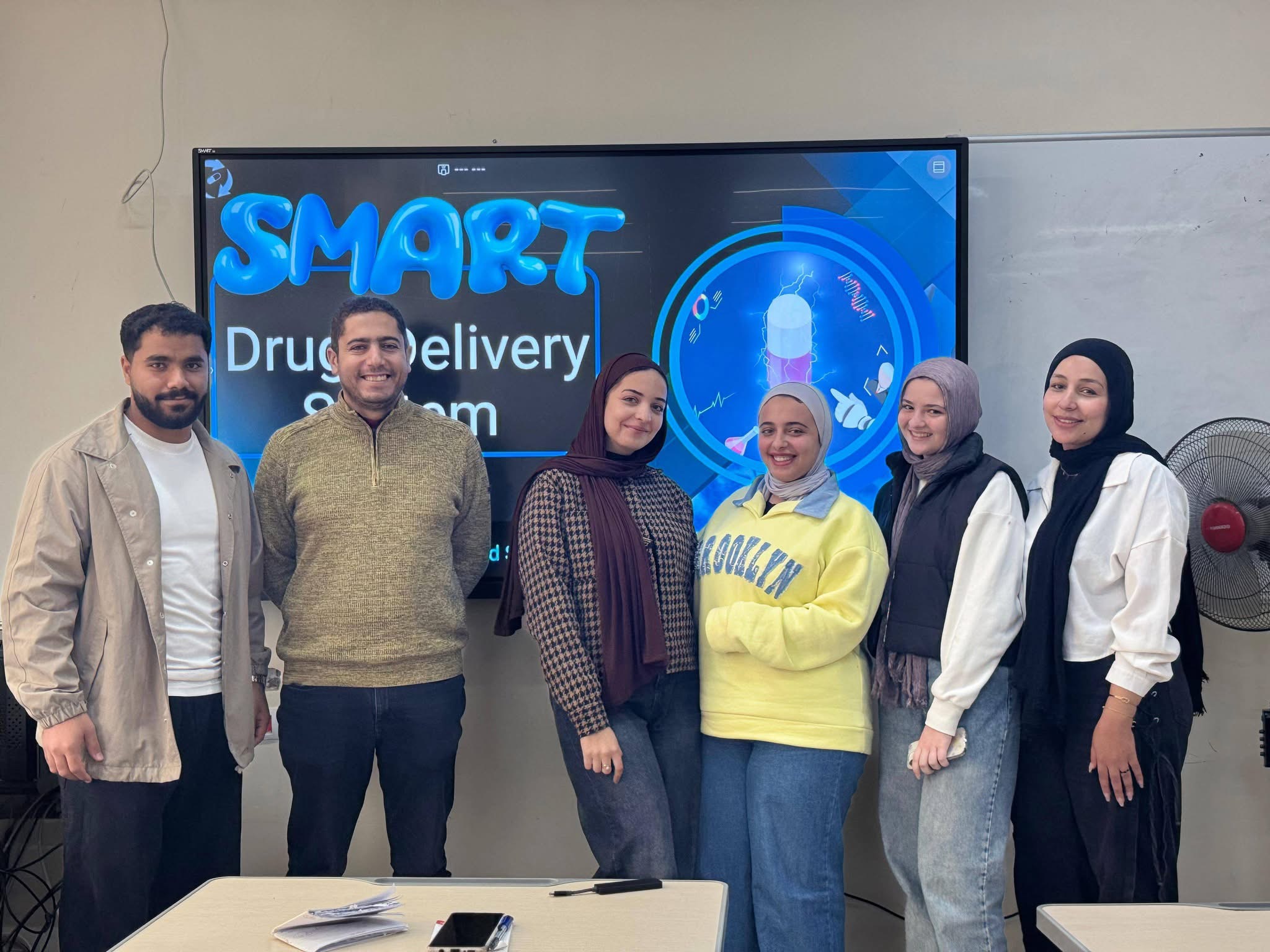IMG 9287 المنصورة جامعة المنصورة الأهلية تحتفل بإبداعات طلاب الهندسة الطبية الحيوية في مشاريع الكيمياء الحيوية التطبيقية موقع في الجامعة