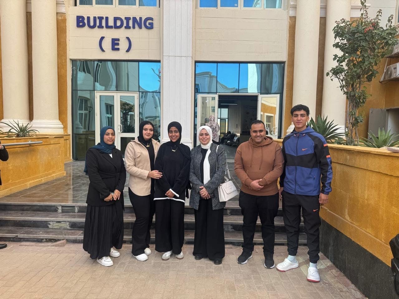 IMG 9421 اعتماد نتائج كلية تكنولوجيا العلوم الصحية جامعة المنصورة الأهلية تنظم يومًا علميًا حول مهارات الحاسب والتكنولوجيا الصحية موقع في الجامعة