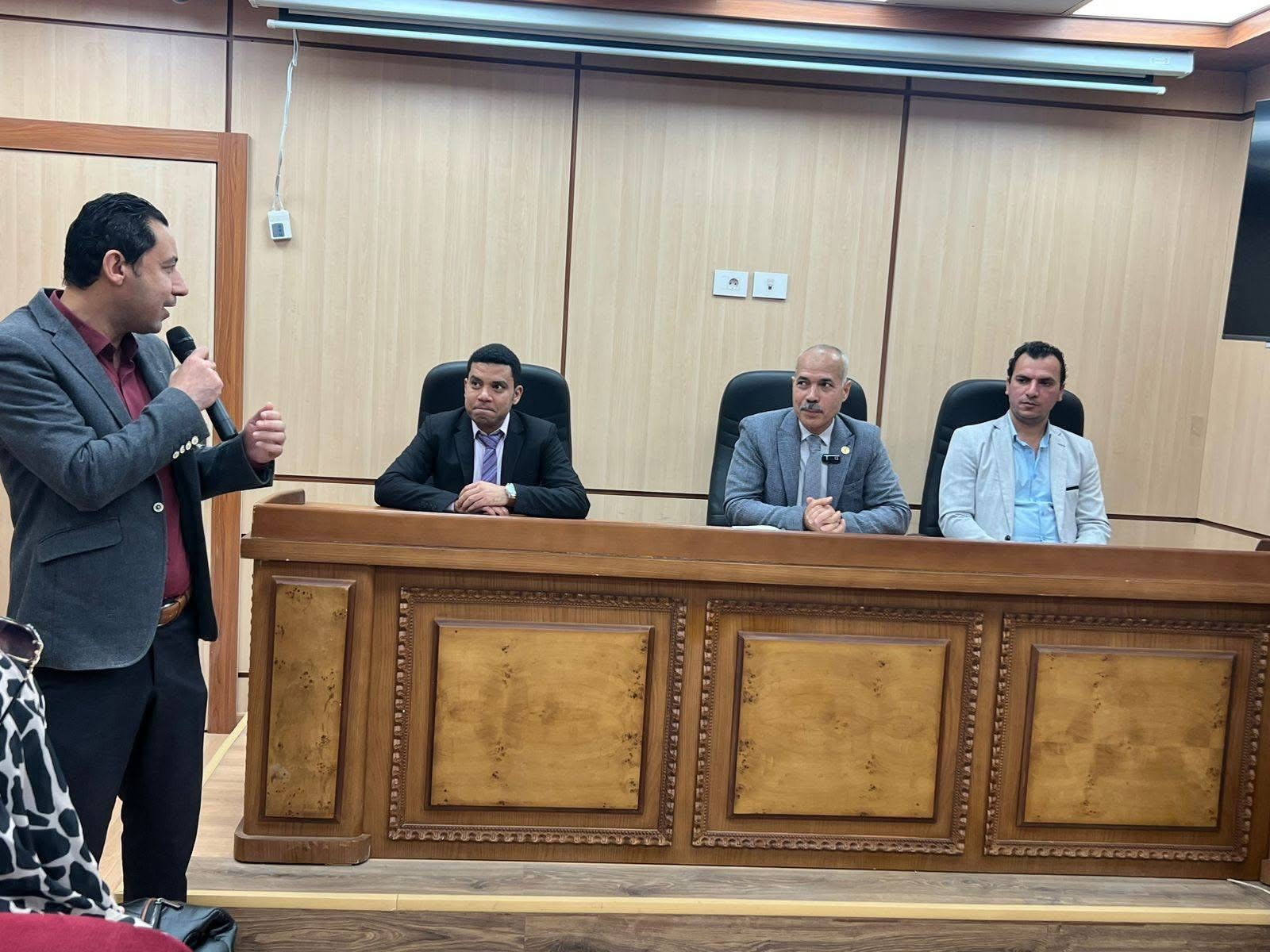 IMG 9437 جامعة كفر الشيخ جامعة الأقصر تستضيف اجتماع منسقي التدريب ضمن أنشطة المجلس الأعلى للجامعات موقع في الجامعة