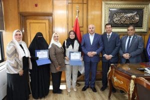 IMG 9459 السويس رئيس جامعة قناة السويس يُكرم الفائزين بجائزة الأداء المتميز لشهر نوفمبر 2025 موقع في الجامعة