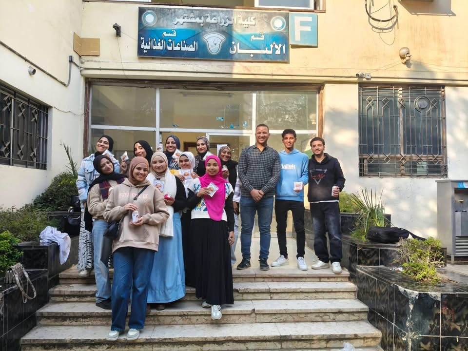 IMG 9649 جامعة عين شمس ابتكار غذائي جديد.. طلاب علوم الأغذية بزراعة بنها يقدمون منتجات صحية آمنة - صور موقع في الجامعة