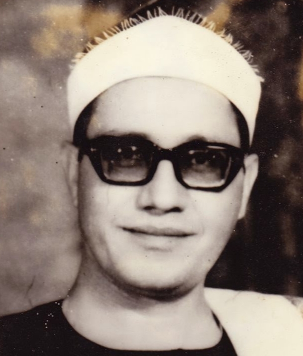 IMG ٢٠٢٥١٢٠٥ ٢١٣١٠٠ التلاوة صوت ينساب كالماء العذب.. دولة التلاوة تحتفي بالشيخ محمد أحمد شبيب  موقع في الجامعة