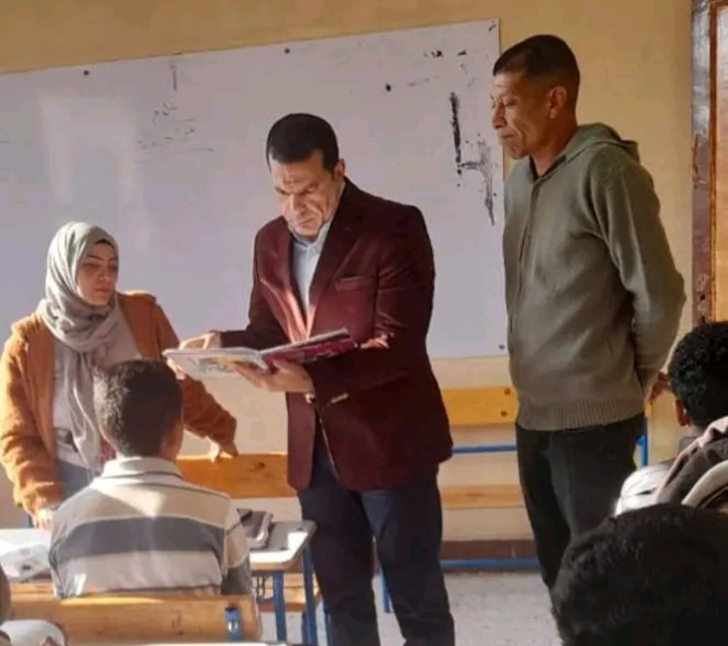 IMG ٢٠٢٥١٢١٦ ١٩١٥١٢ المصرية وكيل تعليم الإسماعيلية يشدد على الاستعداد الجيد للامتحانات ويؤكد على أهمية التقييم المستمر موقع في الجامعة