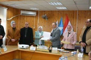 جامعة دمياط تتسلم معمل حاسب آلي جديداً هدية من شركة "موبكو" وتكرم فريق عملها 2 تأهيل الخريجين لسوق العمل بجامعة طنطا