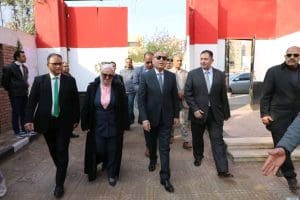 محافظ القاهرة لأولياء الأمور: الدولة تتخذ جميع الإجراءات لتوفير الجو الملائم للطلاب خلال الامتحانات 4 محافظ القاهرة لأولياء الأمور: الدولة تتخذ جميع الإجراءات لتوفير الجو الملائم للطلاب خلال الامتحانات