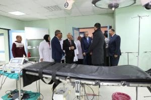 رئيس جامعة المنيا يفتتح وحدات الليزر ويُدشن 26 وحدة جديدة بمستشفى طب الأسنان 5 إنشاء مركز تميز لجراحات الوجه والفكين البينية بمستشفى المنيا