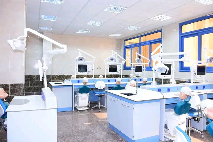 تشغيل العيادات الخارجية بمستشفى طب وجراحة الفم والأسنان