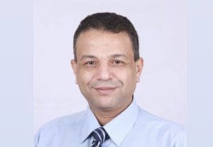 من المحتوى السريع إلى تراجع الدرجات.. كيف يؤثر "تعفّن الدماغ" على الطلاب؟| الخبراء يقدمون الحلول 3 د. محمد كمال لـ"في الجامعة": مواجهة ظاهرة تعفّن الدماغ تحتاج استراتيجيات تربوية ذكية وليس المنع فقط