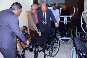 جامعة سوهاج تتلقى منحة بقيمة 65 مليون جنيه لدعم أحدث وحدة علاج طبيعي للأطفال ذوي الهمم 2 دعم حدة علاج طبيعي للأطفال ذوي الهمم بجامعة سوهاج