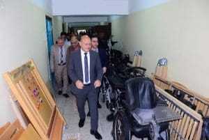 جامعة سوهاج تتلقى منحة بقيمة 65 مليون جنيه لدعم أحدث وحدة علاج طبيعي للأطفال ذوي الهمم 6 دعم حدة علاج طبيعي للأطفال ذوي الهمم بجامعة سوهاج