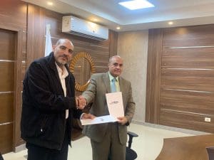 بروتوكول تعاون بين جامعة القاهرة الجديدة التكنولوجية وأمسيو للصناعات الطبية لتدريب وتأهيل الطلاب 3 FB IMG 1767268906472 تعاون بروتوكول تعاون بين جامعة القاهرة الجديدة التكنولوجية وأمسيو للصناعات الطبية لتدريب وتأهيل الطلاب موقع في الجامعة