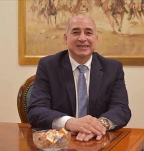 رئيس لجنة قطاع كليات التجارة لـ "في الجامعة": لائحة جديدة تتيح للطالب المتفوق إنهاء الدراسة في 3 سنوات بدلًا من 4 2 FB IMG 1767444367146 كليات التجارة رئيس لجنة قطاع كليات التجارة لـ "في الجامعة": لائحة جديدة تتيح للطالب المتفوق إنهاء الدراسة في 3 سنوات بدلًا من 4 موقع في الجامعة