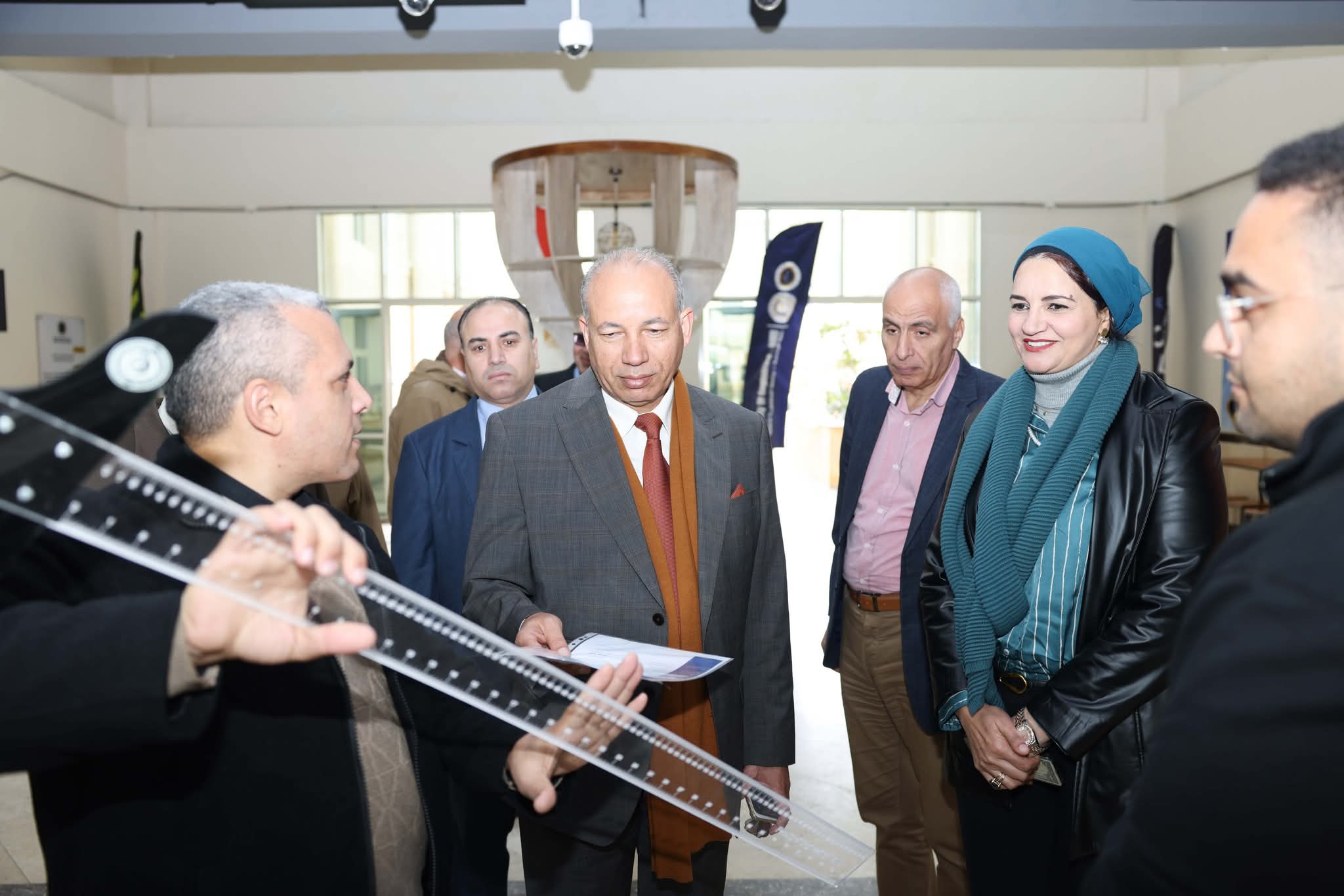 FB IMG 1767531971967 جامعة المنصورة الجديدة رئيس جامعة المنصورة الأهلية يتفقد امتحانات الفصل الدراسي الأول للعام الجامعي 2025/2026 موقع في الجامعة