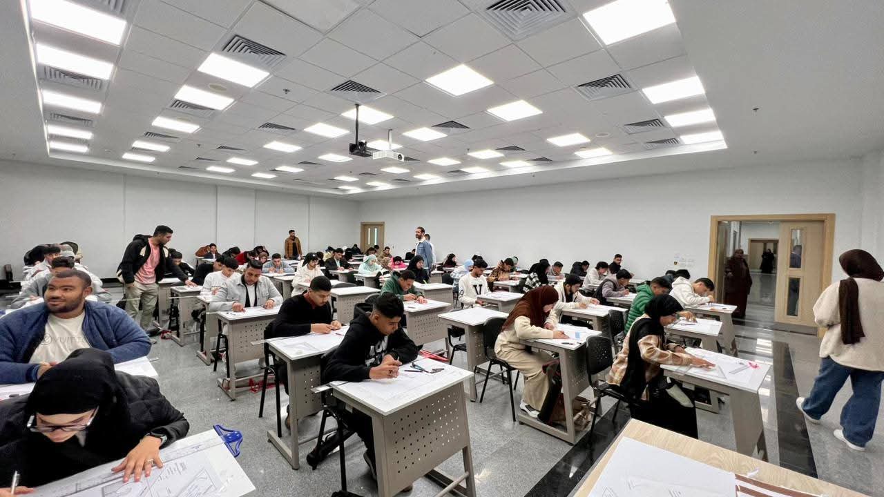 FB IMG 1767545453036 نهاية متابعة دقيقة لامتحانات نهاية الفصل الدراسي الأول بكليات جامعة شرق بورسعيد التكنولوجية موقع في الجامعة
