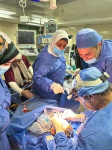 مستشفى سوهاج الجامعي تُنجز 20 جراحة دقيقة للقنوات الدمعية في يوم واحد للقضاء على قوائم الانتظار 2 FB IMG 1767867867581 مستشفى مستشفى سوهاج الجامعي تُنجز 20 جراحة دقيقة للقنوات الدمعية في يوم واحد للقضاء على قوائم الانتظار موقع في الجامعة