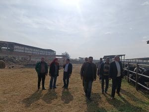 FB IMG 1767969240172 قيادات مبادرة في الجامعة البحثية.. قيادات معهد بحوث الإنتاج الحيواني يتفقدون محطات البحوث بكفر الشيخ موقع في الجامعة