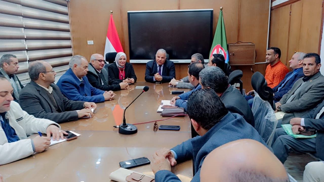 FB IMG 1768063990454 الثانوية العامة وكيل تعليم الفيوم يُشكل لجنة من 203 أعضاء لمتابعة الامتحانات ويصدر تعليمات حاسمة موقع في الجامعة