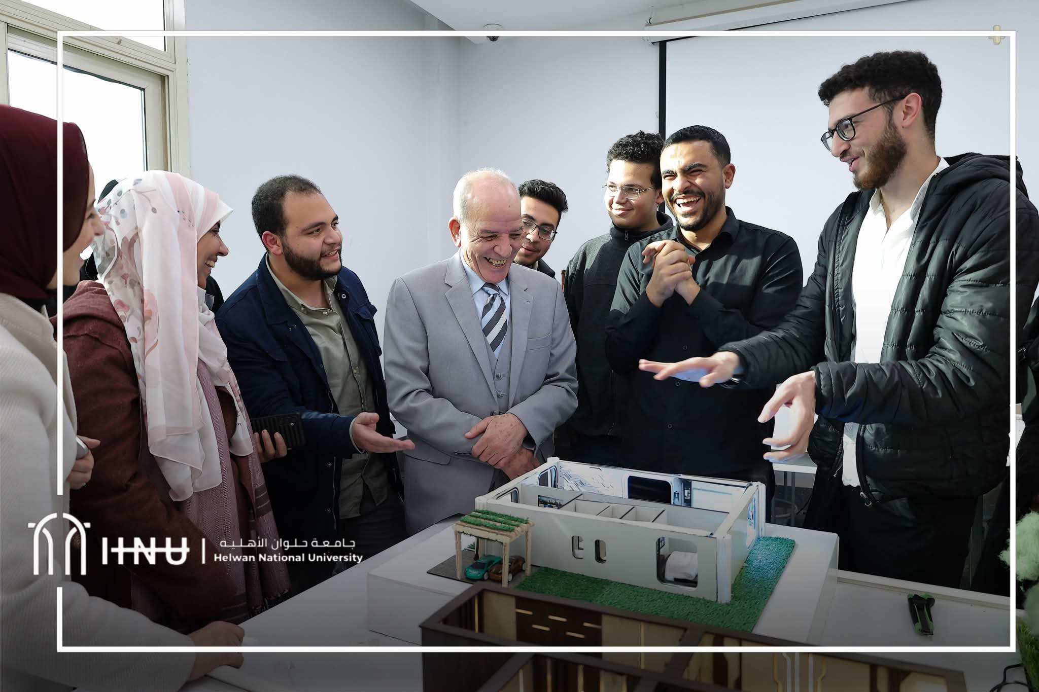FB IMG 1768161344940 حلوان الأهلية طلاب حلوان الأهلية يبدعون بتصميمات ذكية ومستدامة في برنامج التصميم الداخلي موقع في الجامعة