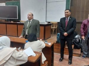 قيادات جامعة القاهرة في جولات ميدانية لمتابعة انتظام امتحانات نهاية الفصل الدراسي الأول 2025/2026 4 FB IMG 1768202978474 قيادات قيادات جامعة القاهرة في جولات ميدانية لمتابعة انتظام امتحانات نهاية الفصل الدراسي الأول 2025/2026 موقع في الجامعة