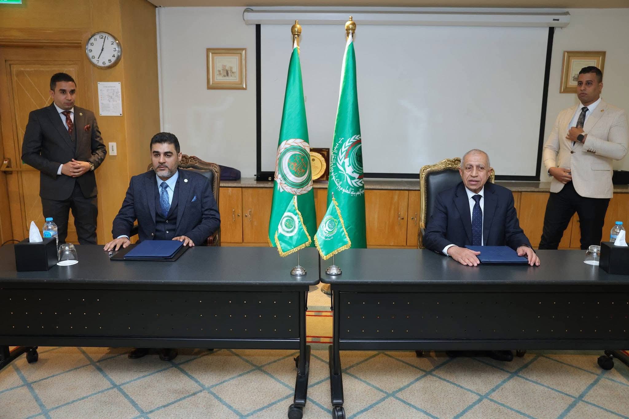 الأكاديمية العربية للعلوم والتكنولوجيا والنقل البحري توقّع مذكرة تفاهم مع جامعة الجزيرة الذكية