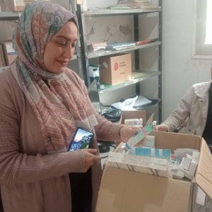 جامعة المنوفية تواصل دورها المجتمعي بالكشف على 418 حالة وصرف العلاج بالمجان بقرية كفر بتبس 2 جامعة المنوفية توقع الكشف بالمجان على 418 مواطن