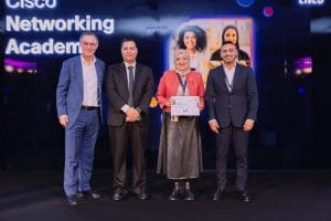 صندوق تطوير التعليم يحصد جائزة التميز من «سيسكو» العالمية بعد تدريب 450 ألف شاب في 6 أشهر 2 «صندوق تطوير التعليم» يحصد جائزة التميز من «سيسكو» العالمية بعد تدريب 450 ألف شاب في 6 أشهر