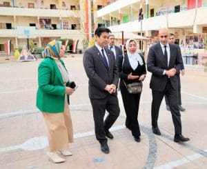 وزير التعليم ونظيره الياباني يتفقدان مدرسة السيدة نفيسة الثانوية بنات ويشيدان بمستوى الطالبات 4 وزير التعليم الياباني يوجه دعوة نظيره لزيادة اليابان