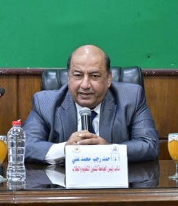 جامعة القاهرة تعزز دمج ذوي الإعاقة بجلسة حوارية ضمن مبادرة «تمكين.. معًا نحو مستقبل شامل» 3 الدكتور أحمد رجب