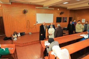 رئيس جامعة كفر الشيخ يتفقد امتحانات الأهلية ويؤكد: توفير بيئة آمنة للطلاب أولوية قصوى 3 رئيس جامعة كفر الشيخ يتفقد امتحانات الأهلية