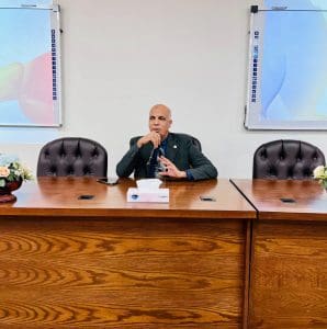 رئيس جامعة الدلتا التكنولوجية يناقش تطوير بيئة العمل والجودة الأكاديمية مع هيئة التدريس 5 تطوير بيئة العمل والجودة الأكاديمية بجامعة الدلتا