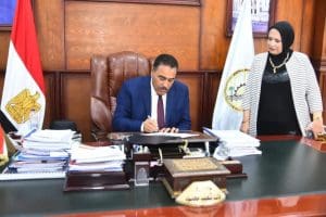 بنسبة نجاح 84.1%.. محافظ مطروح يعتمد نتيجة الشهادة الإعدادية 2026 2 بنسبة نجاح 84.1%.. محافظ مطروح يعتمد نتيجة الشهادة الإعدادية 2026