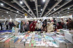 تجاوز الـ 5 ملايين زائر.. رقم قياسي تاريخي لمعرض القاهرة للكتاب في 10 أيام 3 معرض القاهرة الدولي للكتاب