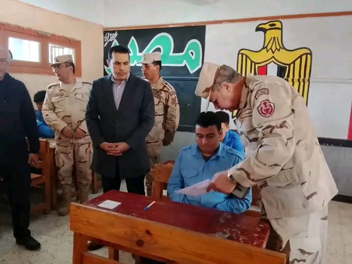 IMG 20260105 WA0180 تعليم الإسماعيلية متابعة ميدانية لـ قيادات تعليم الإسماعيلية لامتحانات التربية العسكرية لضمان الانضباط والجودة موقع في الجامعة