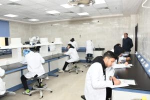 جامعة الإسماعيلية الأهلية تعتمد أعلى معايير الجودة في امتحان "الأوسبي" للطب 2 جامعة الإسماعيلية الأهلية تنظم امتحان الأوسبي للطلاب