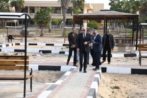 رئيس جامعة قناة السويس يتفقد تطوير منطقة الاستذكار ويعلن قرب الانتهاء من الأعمال خلال أسبوع 4 رئيس جامعة قناة السويس يتابع تطوير منطقة الاستذكار