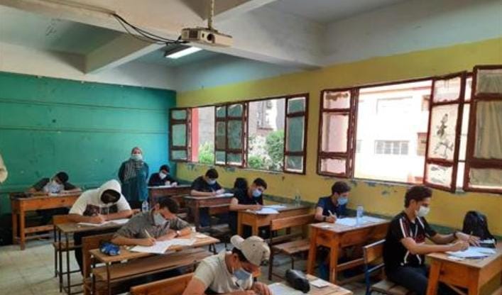 IMG 20260116 WA0108 1 اللغة الإنجليزية نماذج استرشادية لمادة اللغة العربية لطلاب الصف الثالث الإعدادي بالبحيرة والدقهلية موقع في الجامعة
