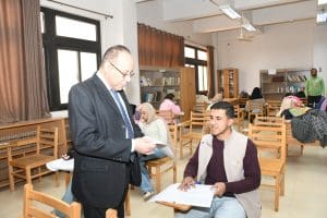جامعة قناة السويس تؤكد انتظام سير الامتحانات في لجان الألسن والسياحة والفنادق خلال الأسبوع الأخير 3 رئيس جامعة قناة السويس يتفقد لجان الألسن والسياحة والفنادق