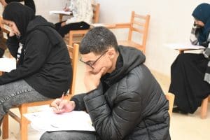 جامعة قناة السويس تؤكد انتظام سير الامتحانات في لجان الألسن والسياحة والفنادق خلال الأسبوع الأخير 2 لجان الألسن والسياحة والفنادق بجامعة قناة السويس