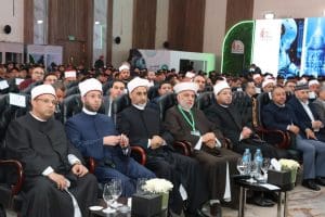 رئيس جامعة الأزهر يشارك في المؤتمر الدولي للشئون الإسلامية ويستعرض دور المهن عبر التاريخ 4 رئيس جامعة الأزهر يستعرض دور المهن عبر التاريخ